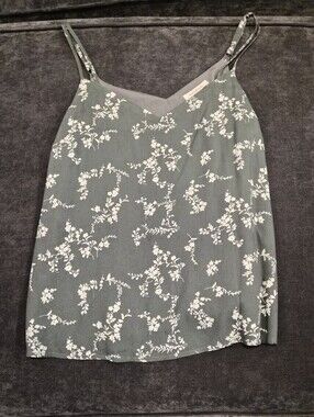 NWOT Skies Are Blue Floral V-Neck Spaghetti Strap Cami Top - Sage Green